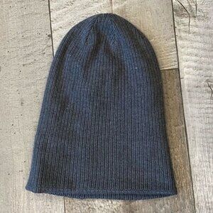 Sunday Best Aritzia Gray Beanie